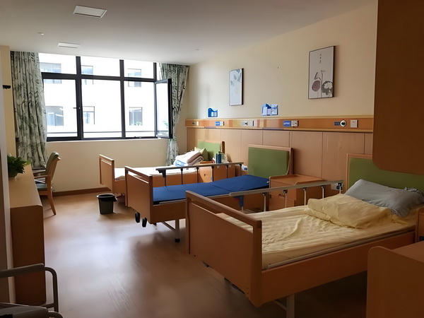 董璇谈2任丈夫：从没想过会和高云翔离婚，张维伊敢娶我很勇敢